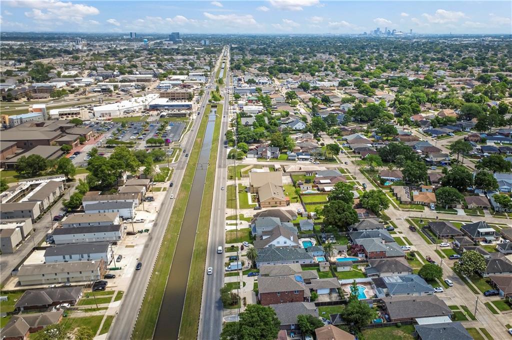 4844 W NAPOLEON Avenue