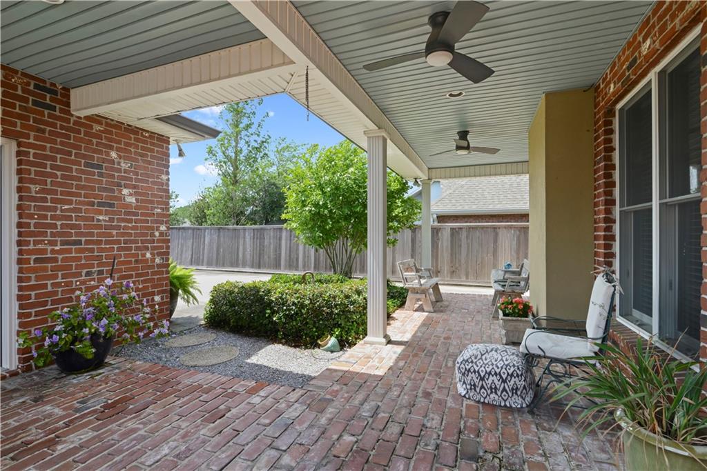 4844 W NAPOLEON Avenue