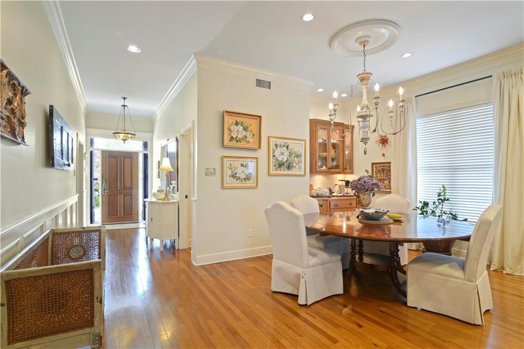 4844 W NAPOLEON Avenue