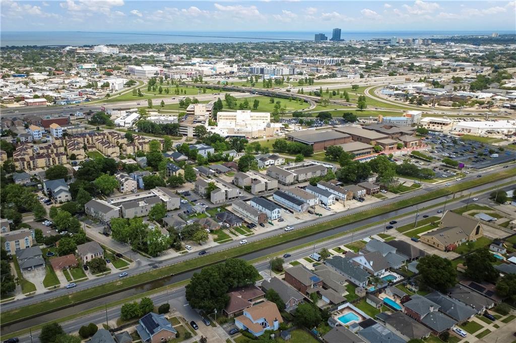 4844 W NAPOLEON Avenue