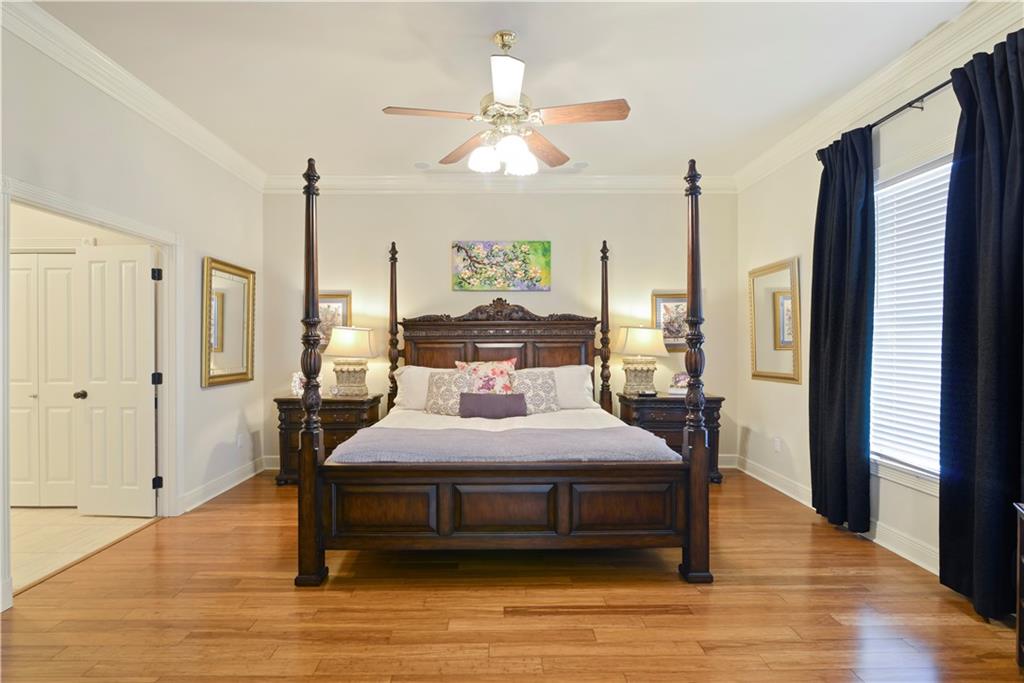 4844 W NAPOLEON Avenue