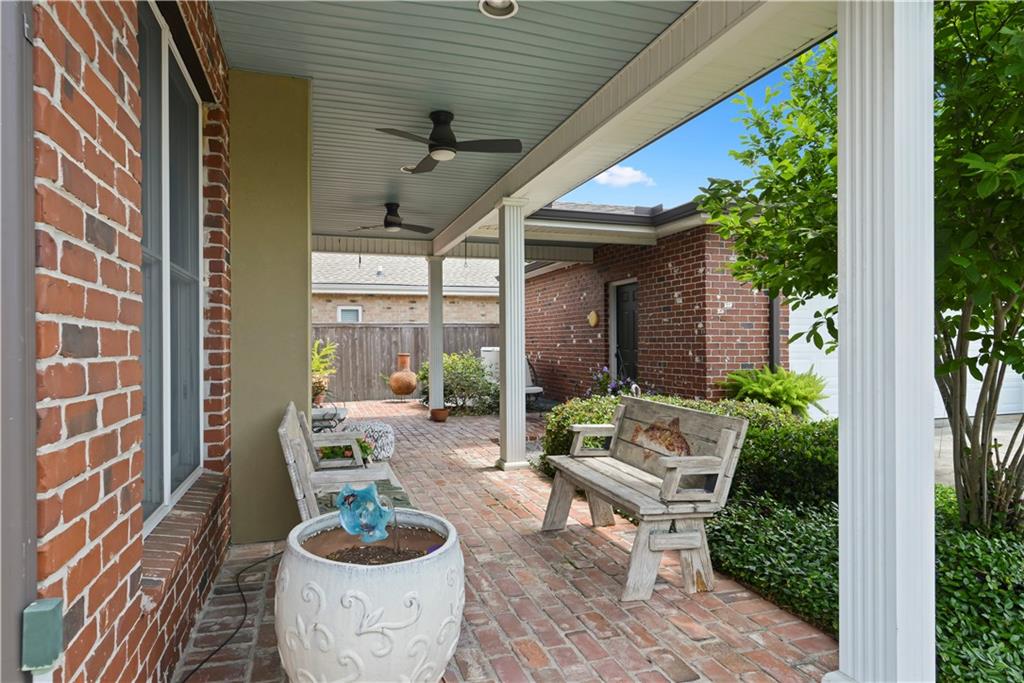 4844 W NAPOLEON Avenue