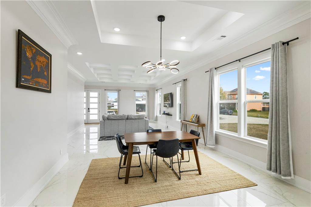 9 MONPLAISER Place