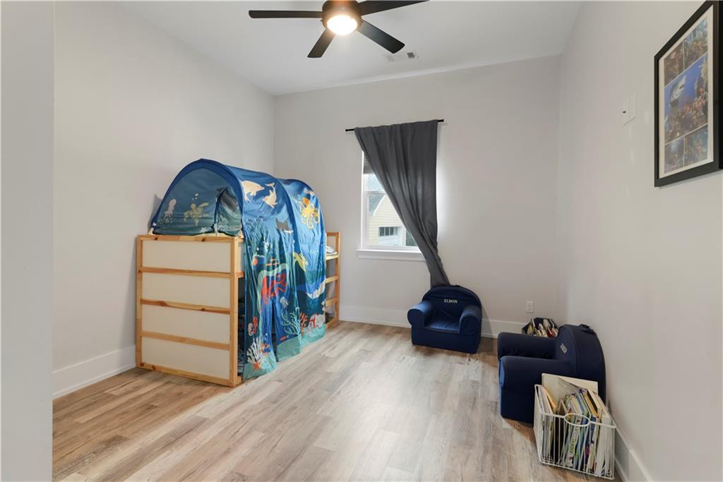 9 MONPLAISER Place