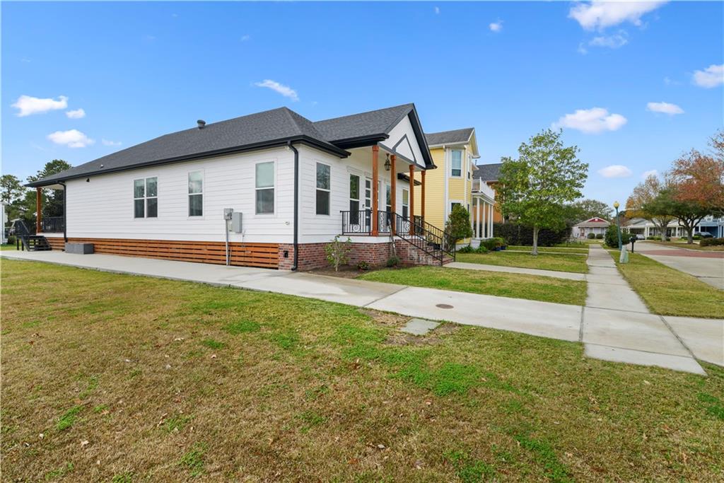 9 MONPLAISER Place