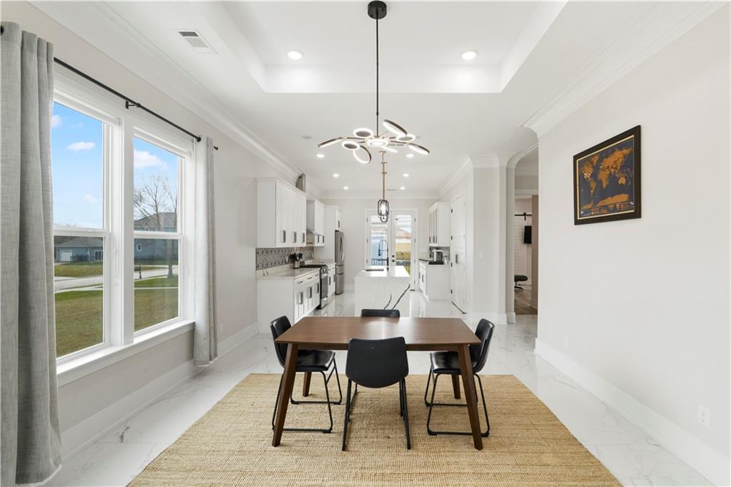 9 MONPLAISER Place