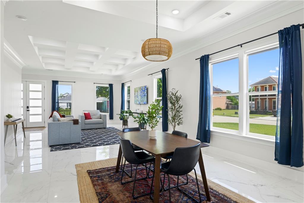 9 MONPLAISER Place