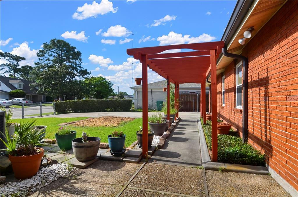 1833 FAITH Place