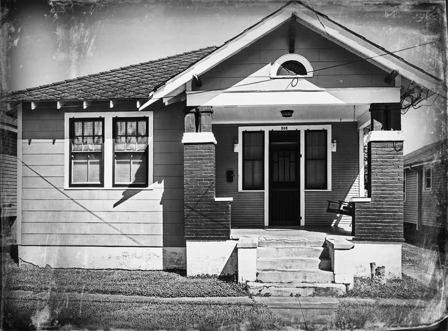 516 MONROE Street