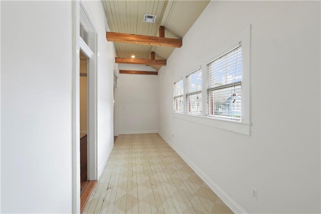 901 OPELOUSAS Avenue