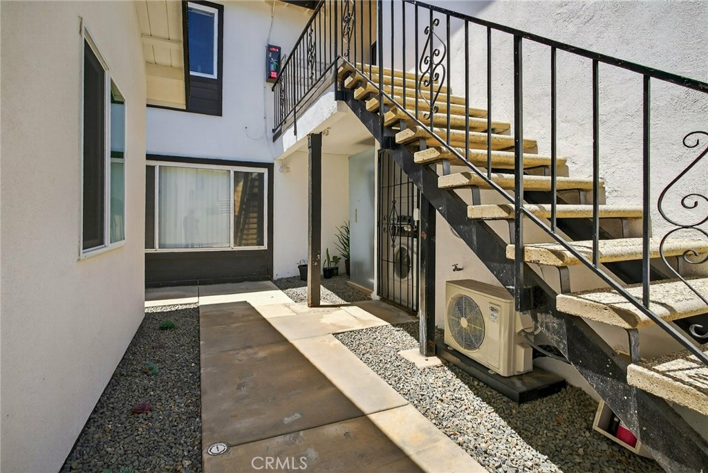 994 Valencia Street