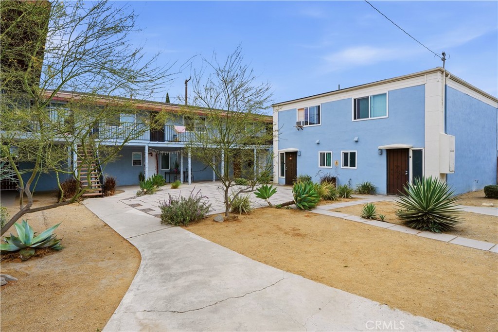 13392 Magnolia