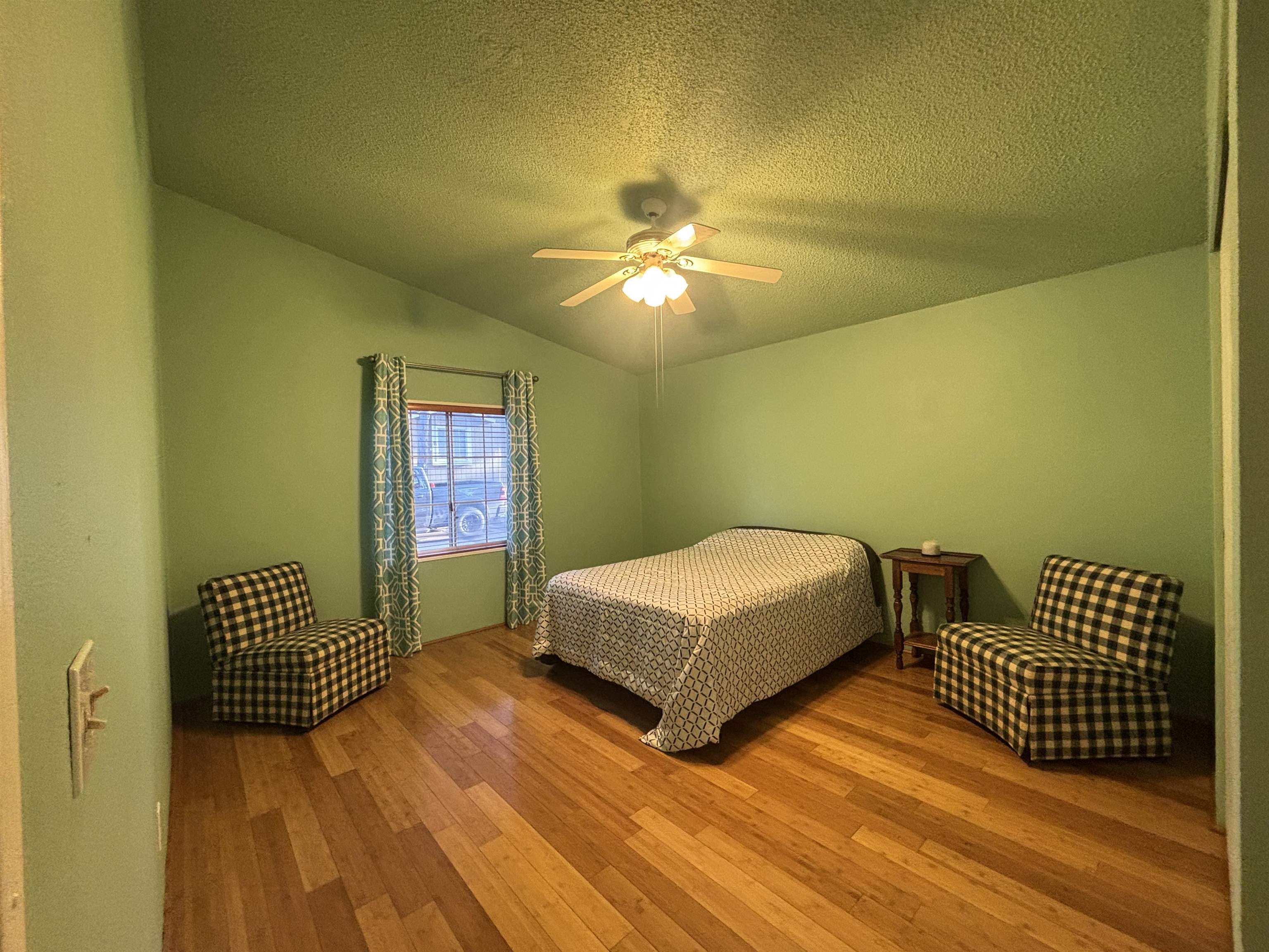 10100 Pioneer Trail Unit: 42