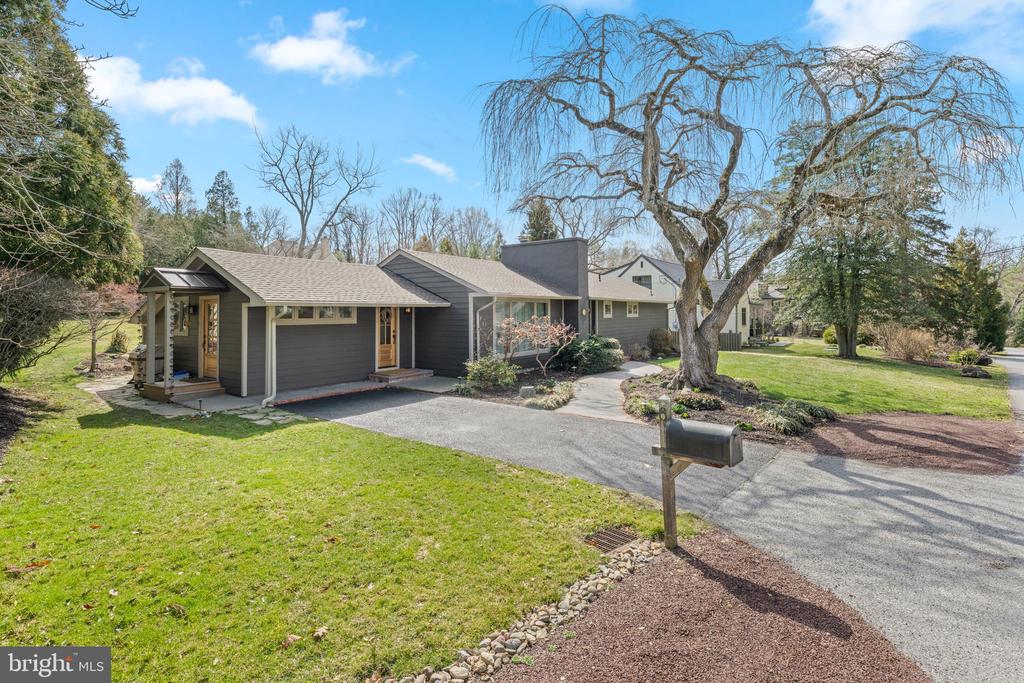 6 GREGG AVENUE