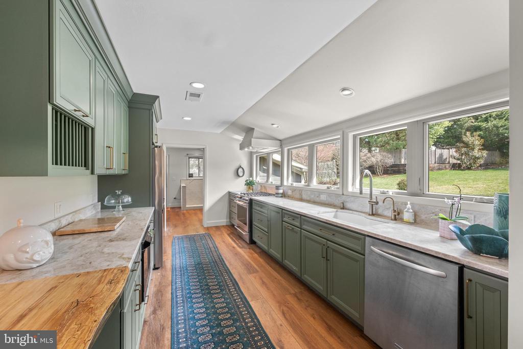 6 GREGG AVENUE