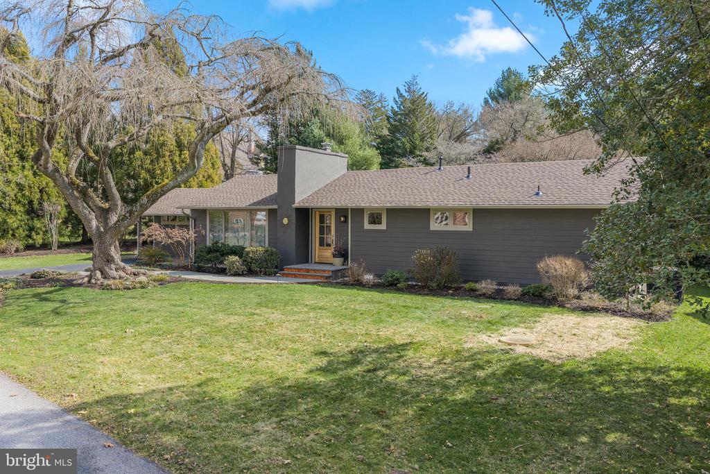 6 GREGG AVENUE
