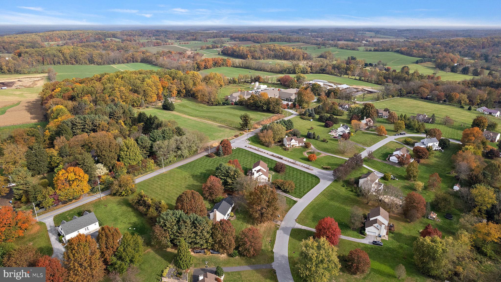 25 W Hunter Creek LANE