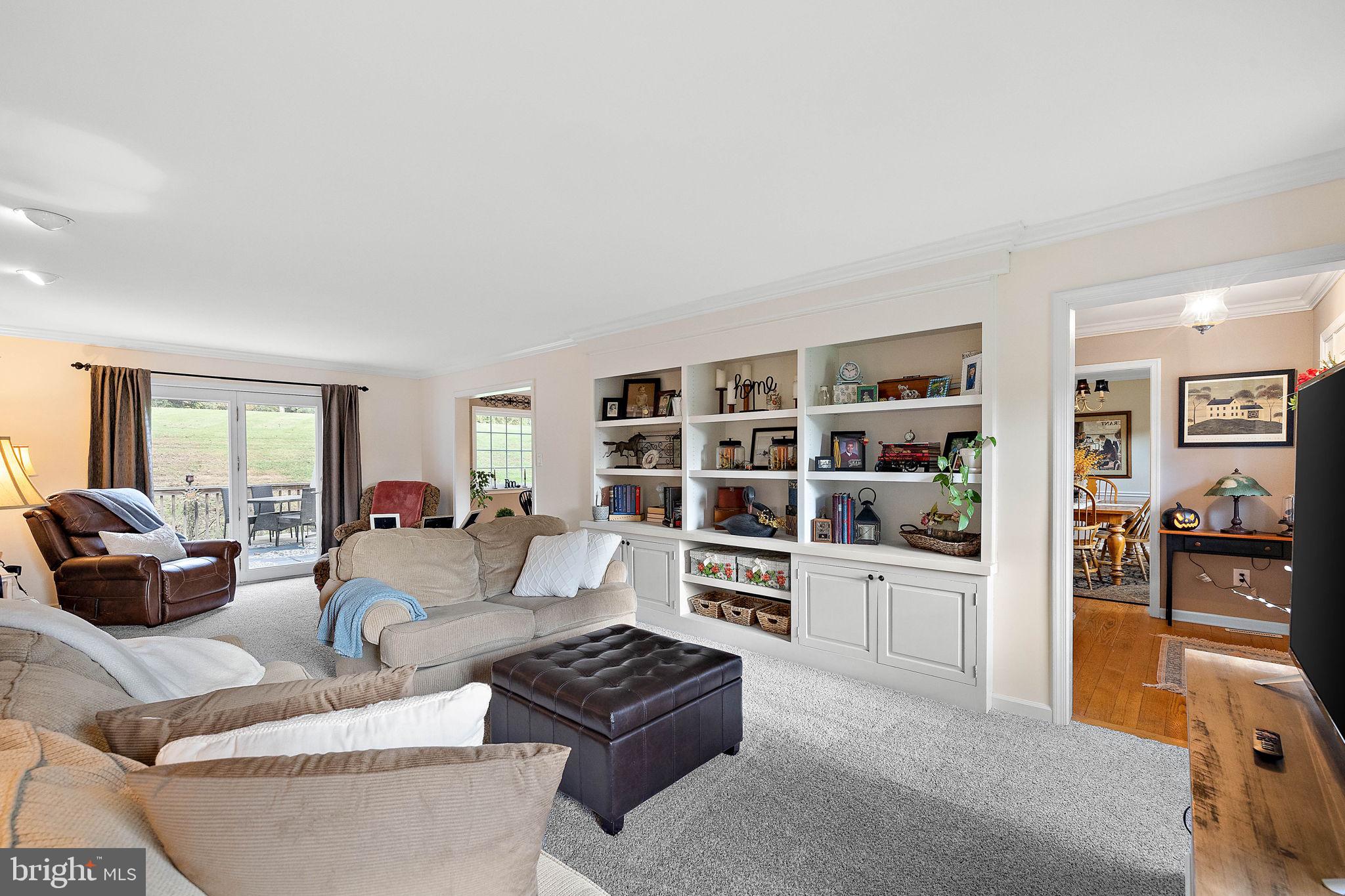 25 W Hunter Creek LANE