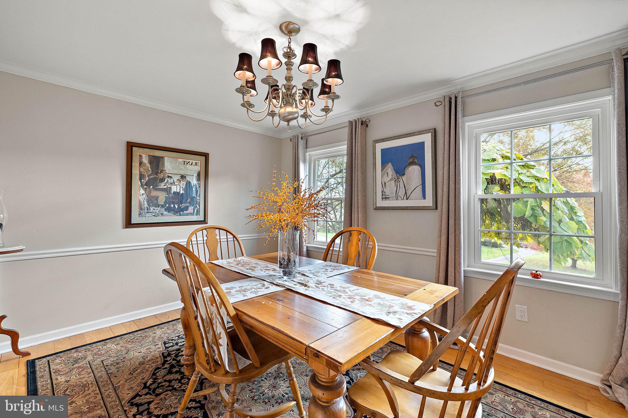 25 W Hunter Creek LANE
