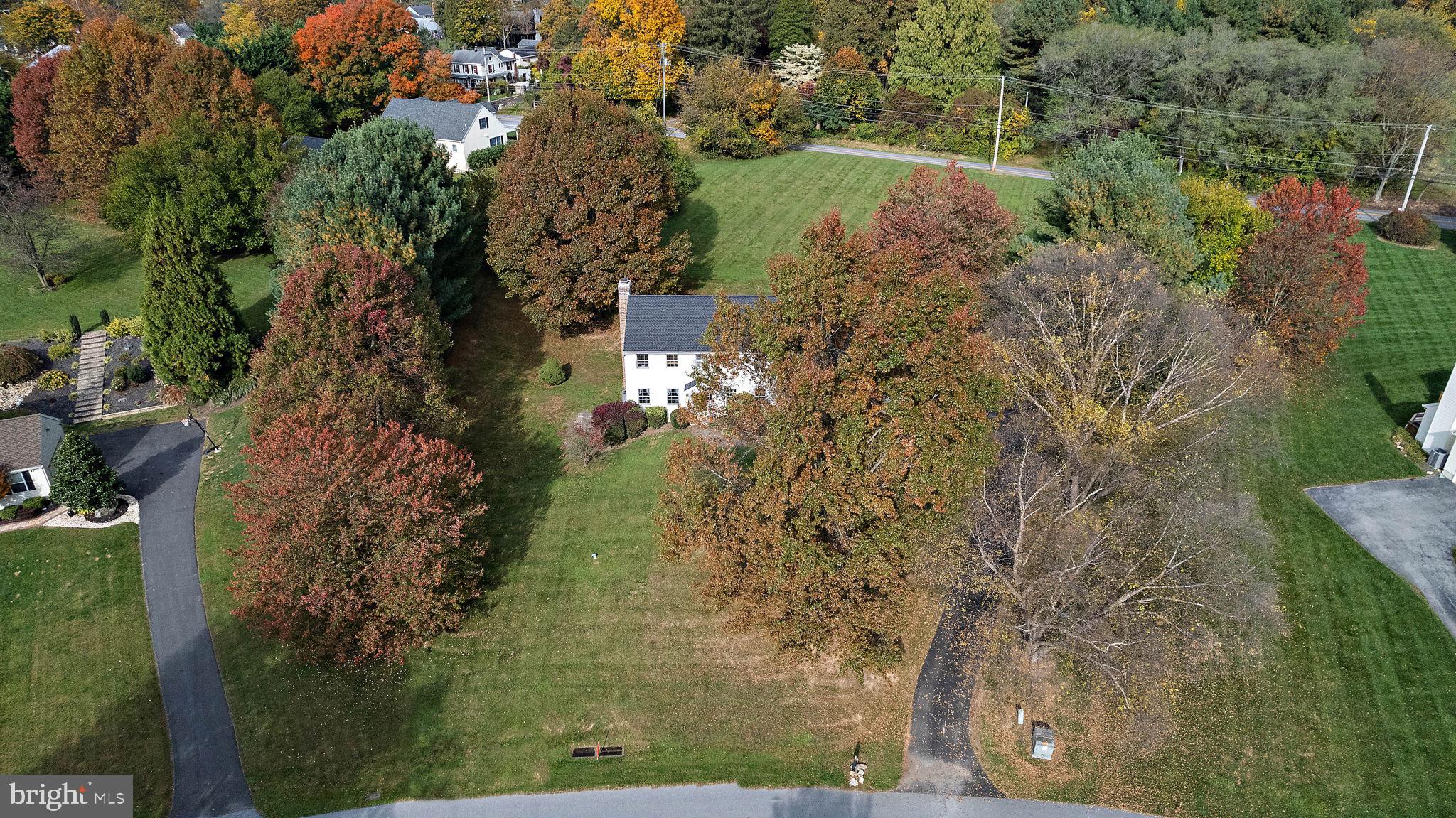 25 W Hunter Creek LANE