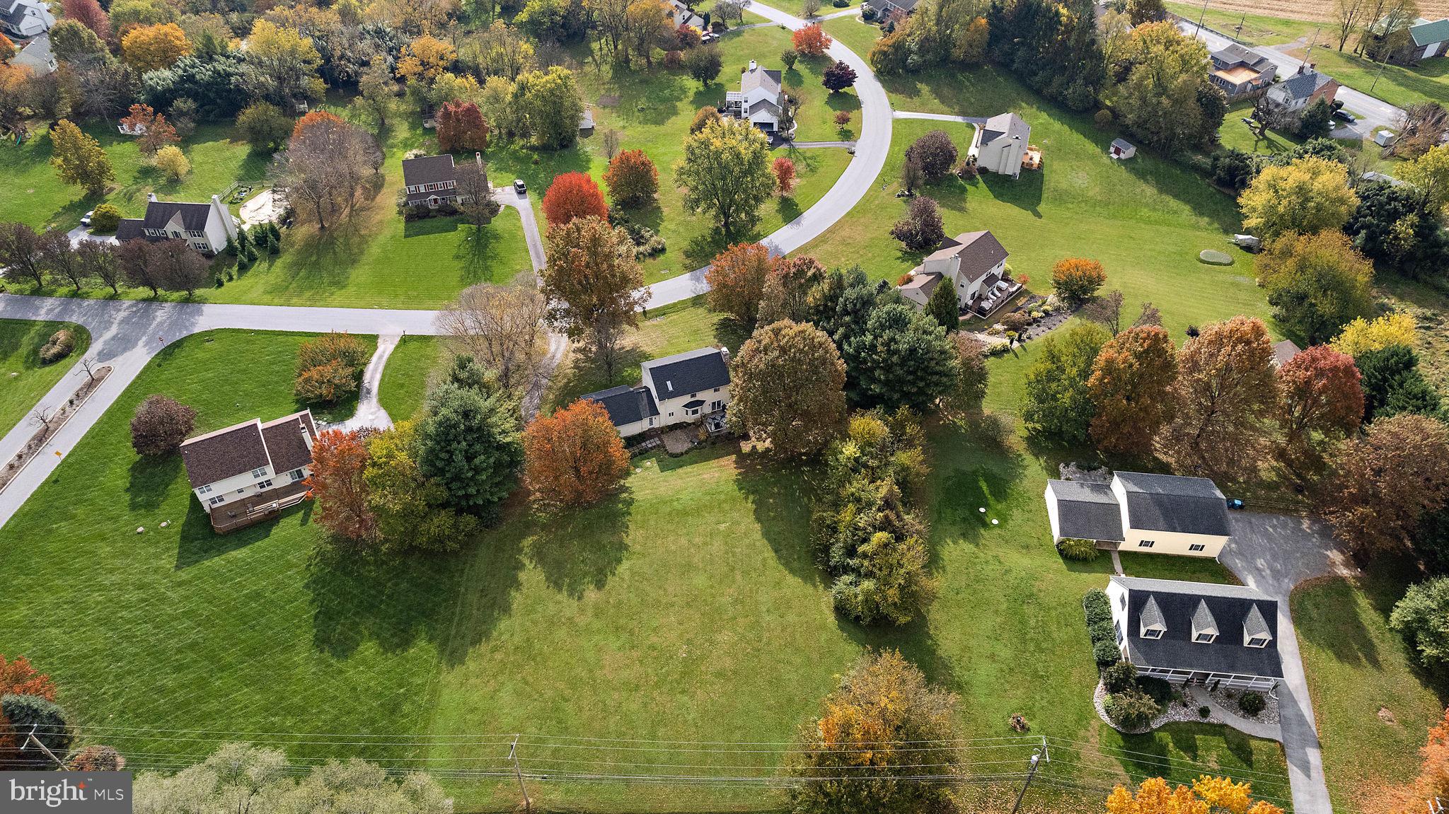 25 W Hunter Creek LANE
