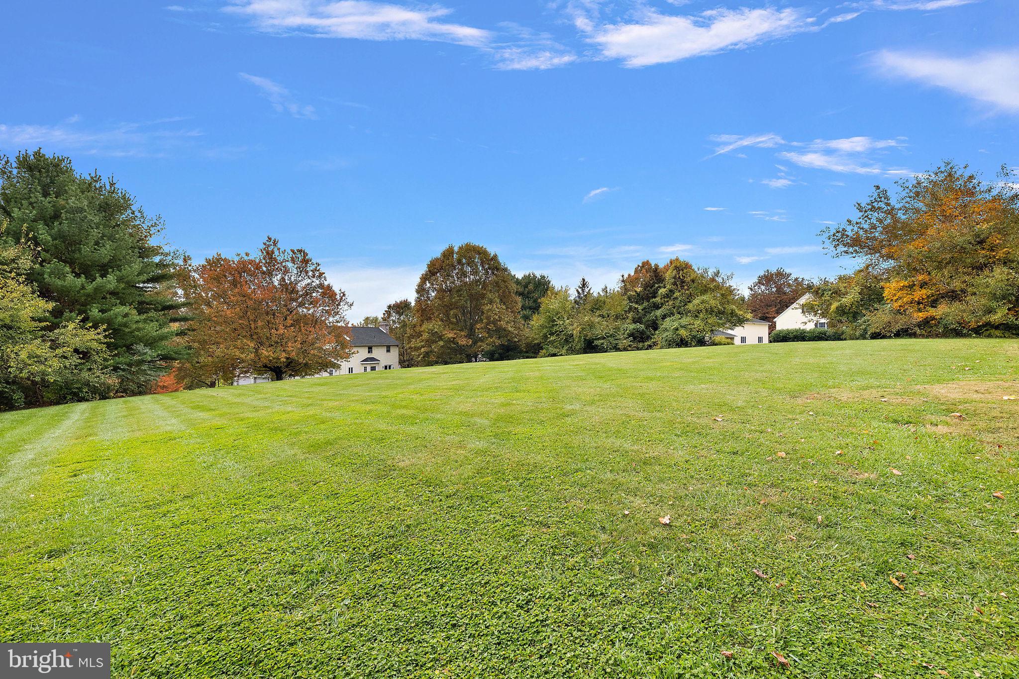 25 W Hunter Creek LANE