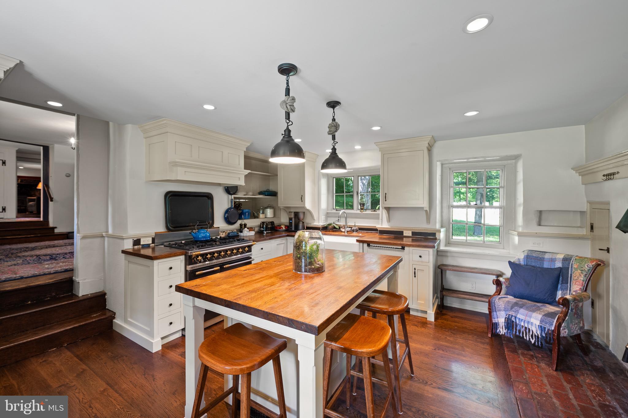 295 Marshall Bridge Rd