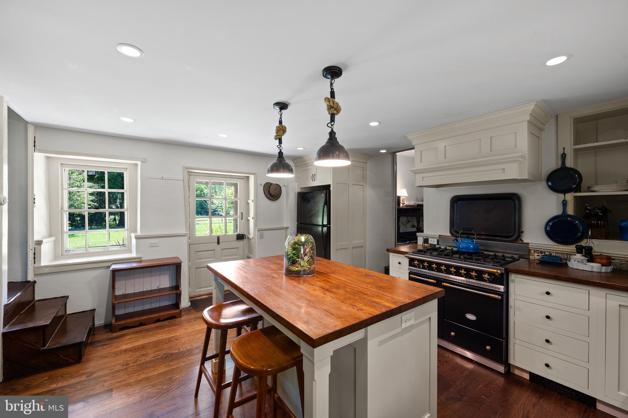 295 Marshall Bridge Rd