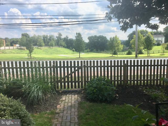 1735 W Doe Run Rd