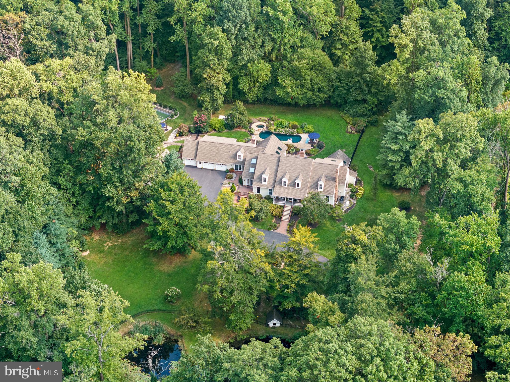 46 Wyndemere Lake Dr