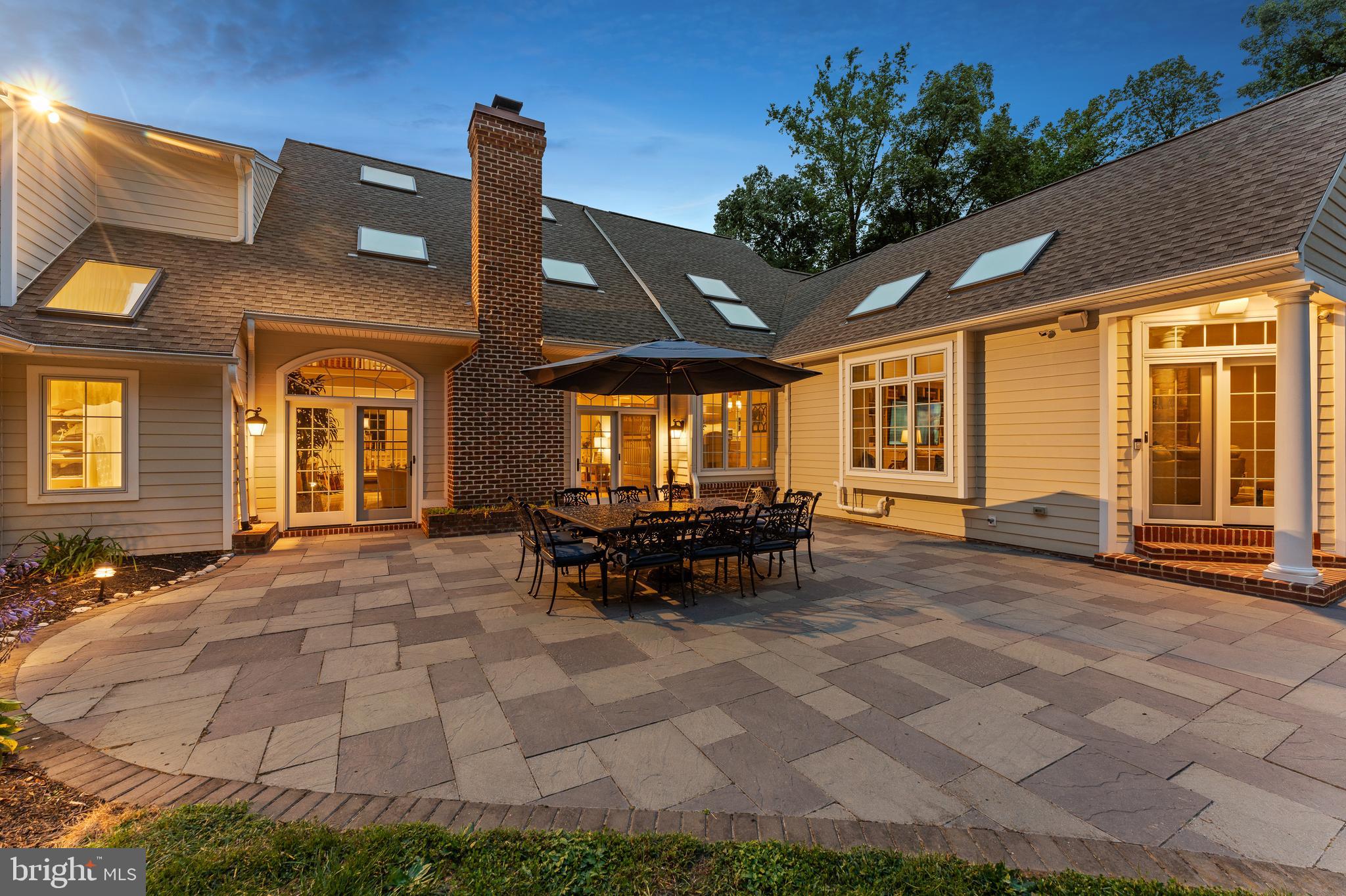 46 Wyndemere Lake Dr