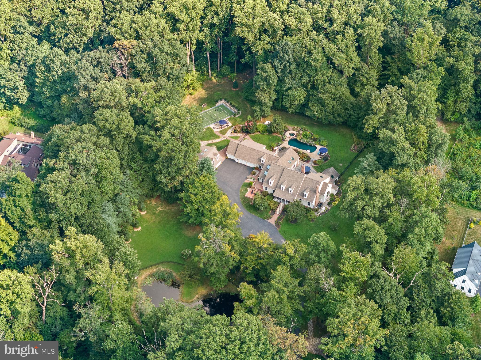 46 Wyndemere Lake Dr
