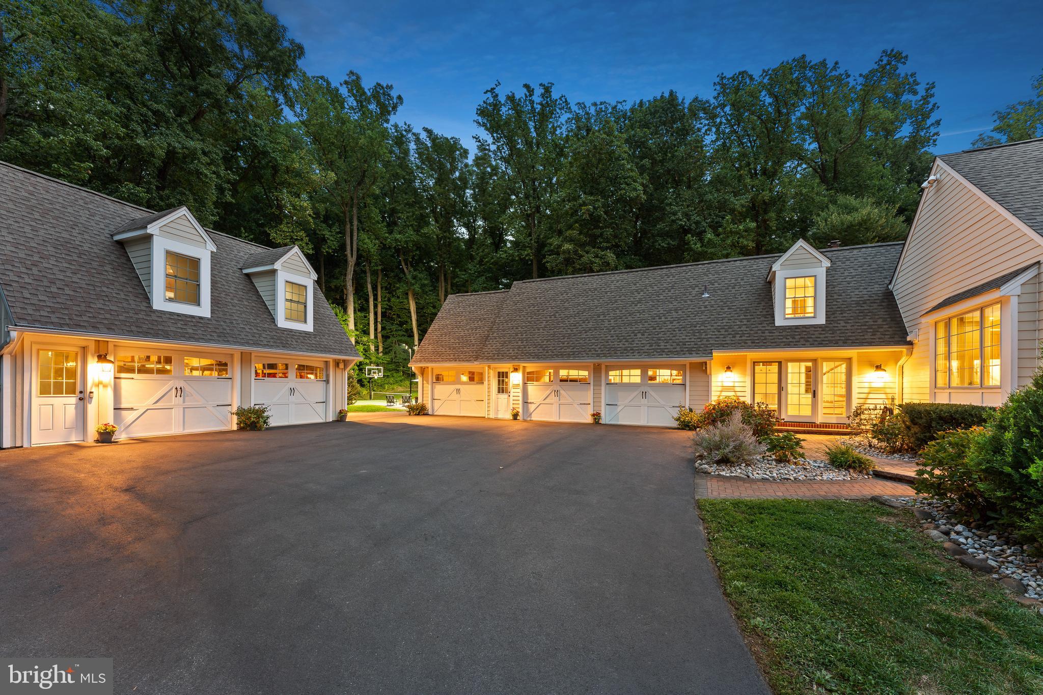 46 Wyndemere Lake Dr