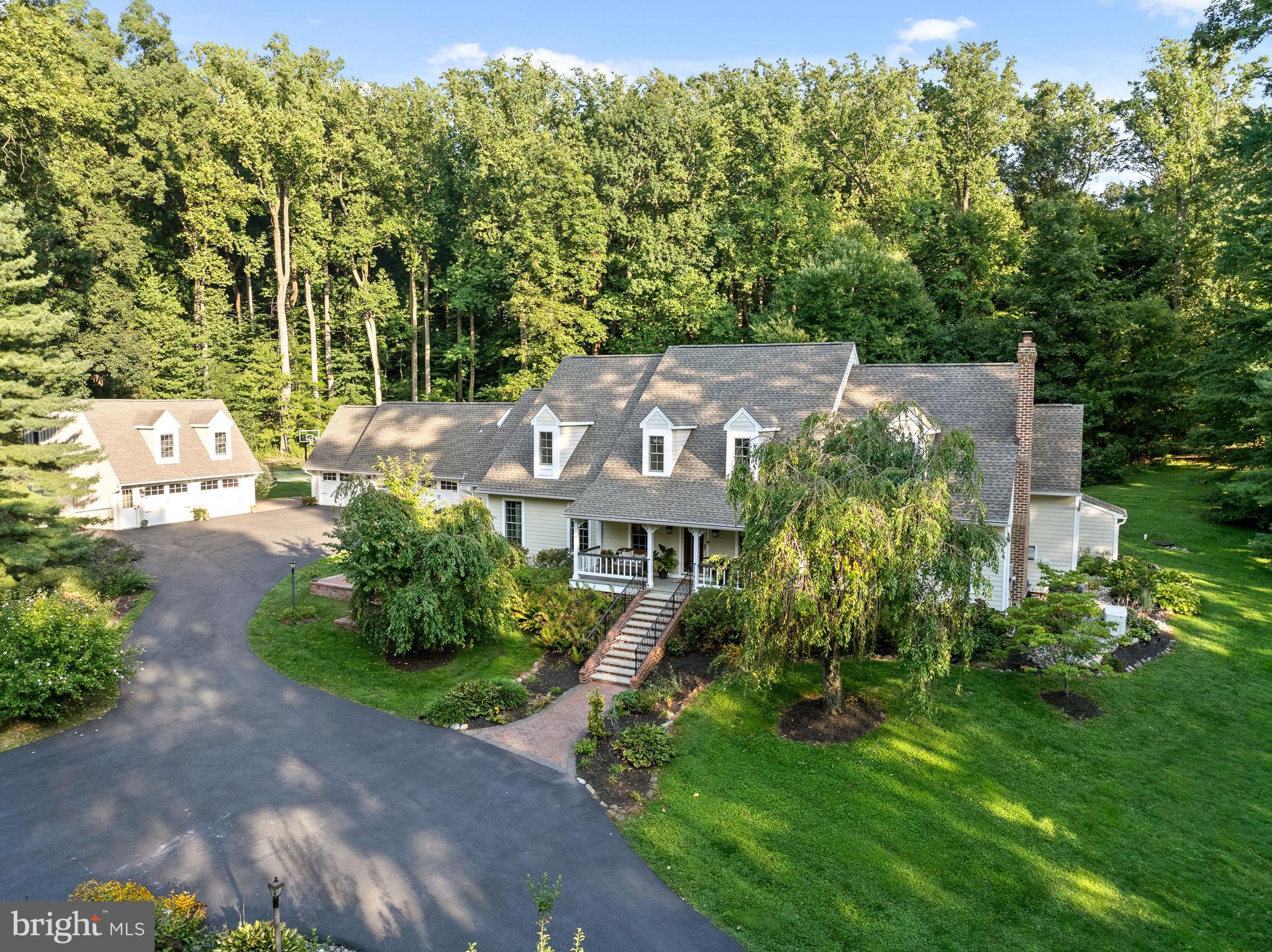 46 Wyndemere Lake Dr