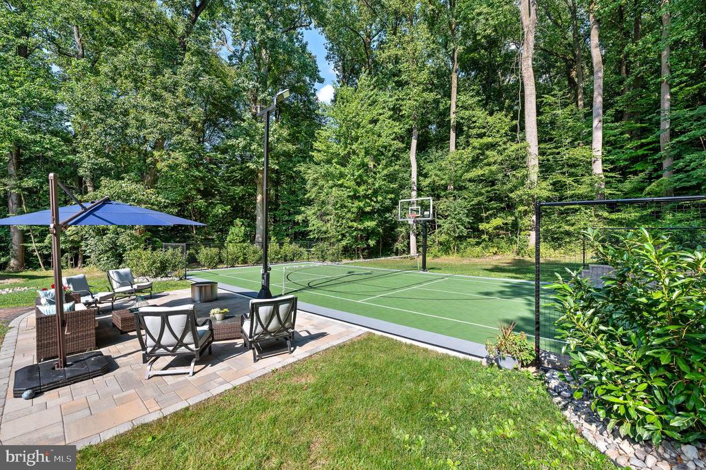 46 Wyndemere Lake Dr
