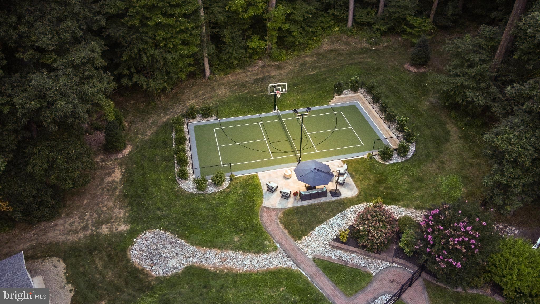 46 Wyndemere Lake Dr