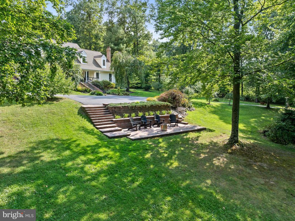 46 Wyndemere Lake Dr