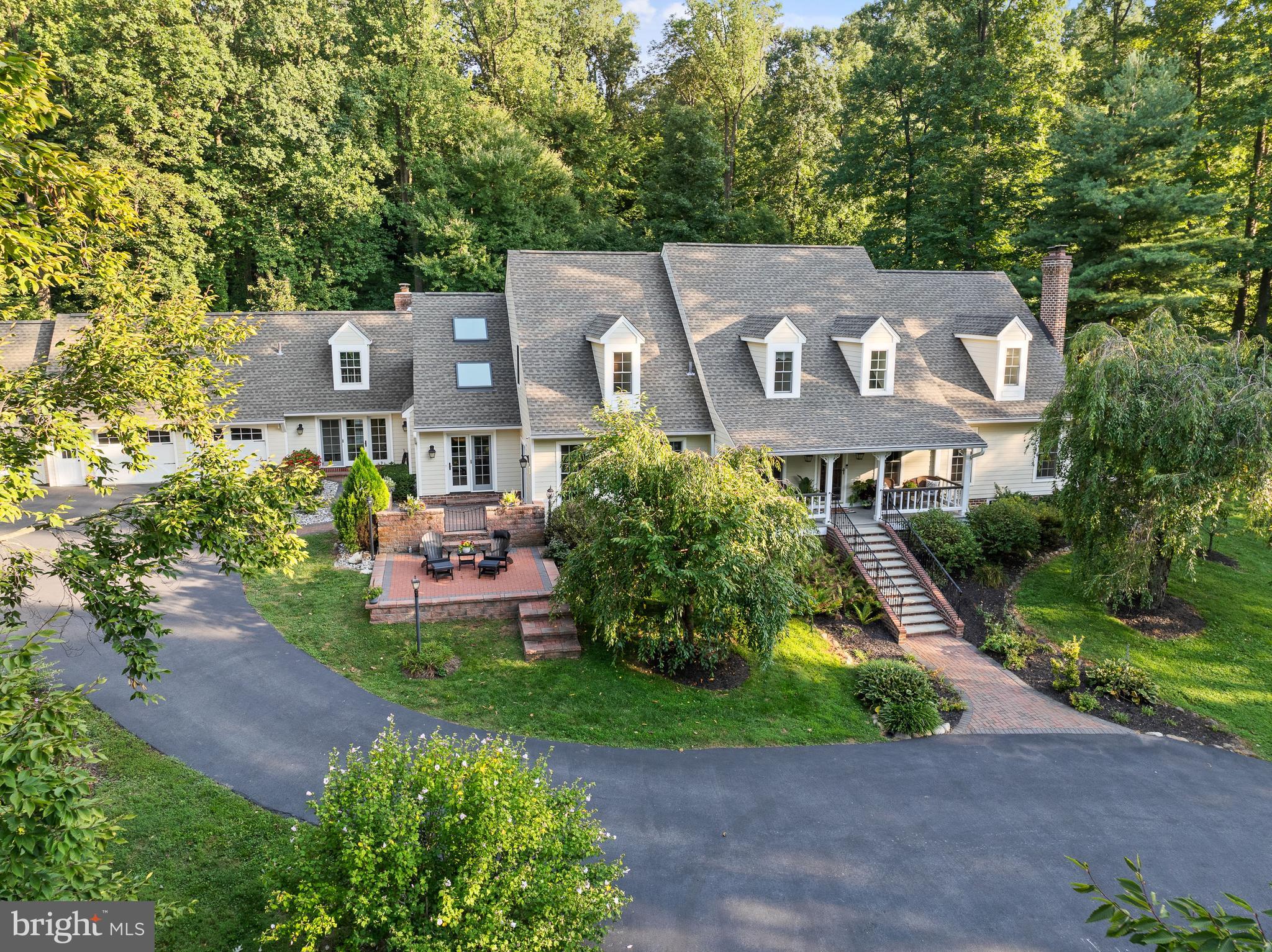 46 Wyndemere Lake Dr