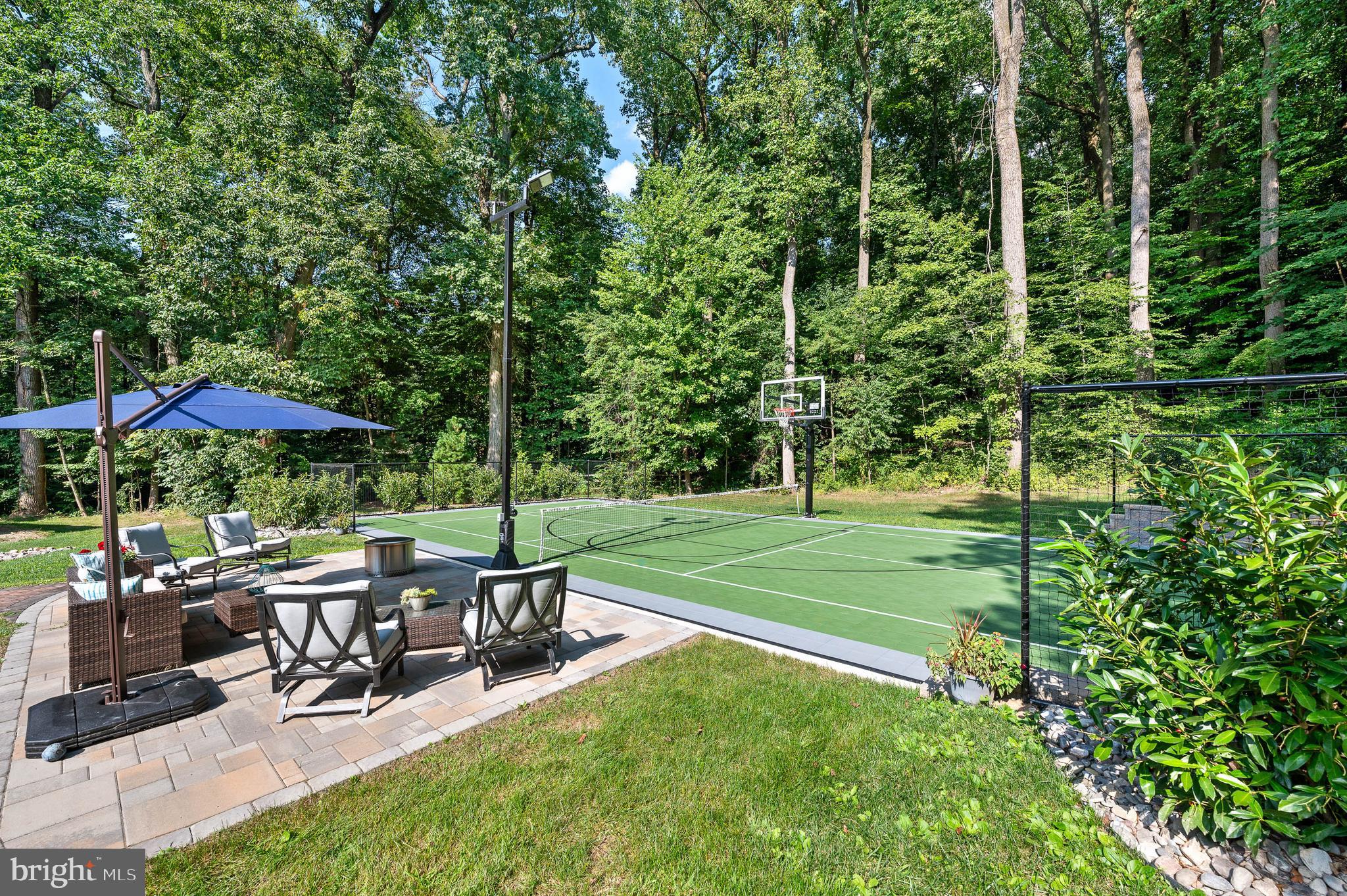 46 Wyndemere Lake Dr