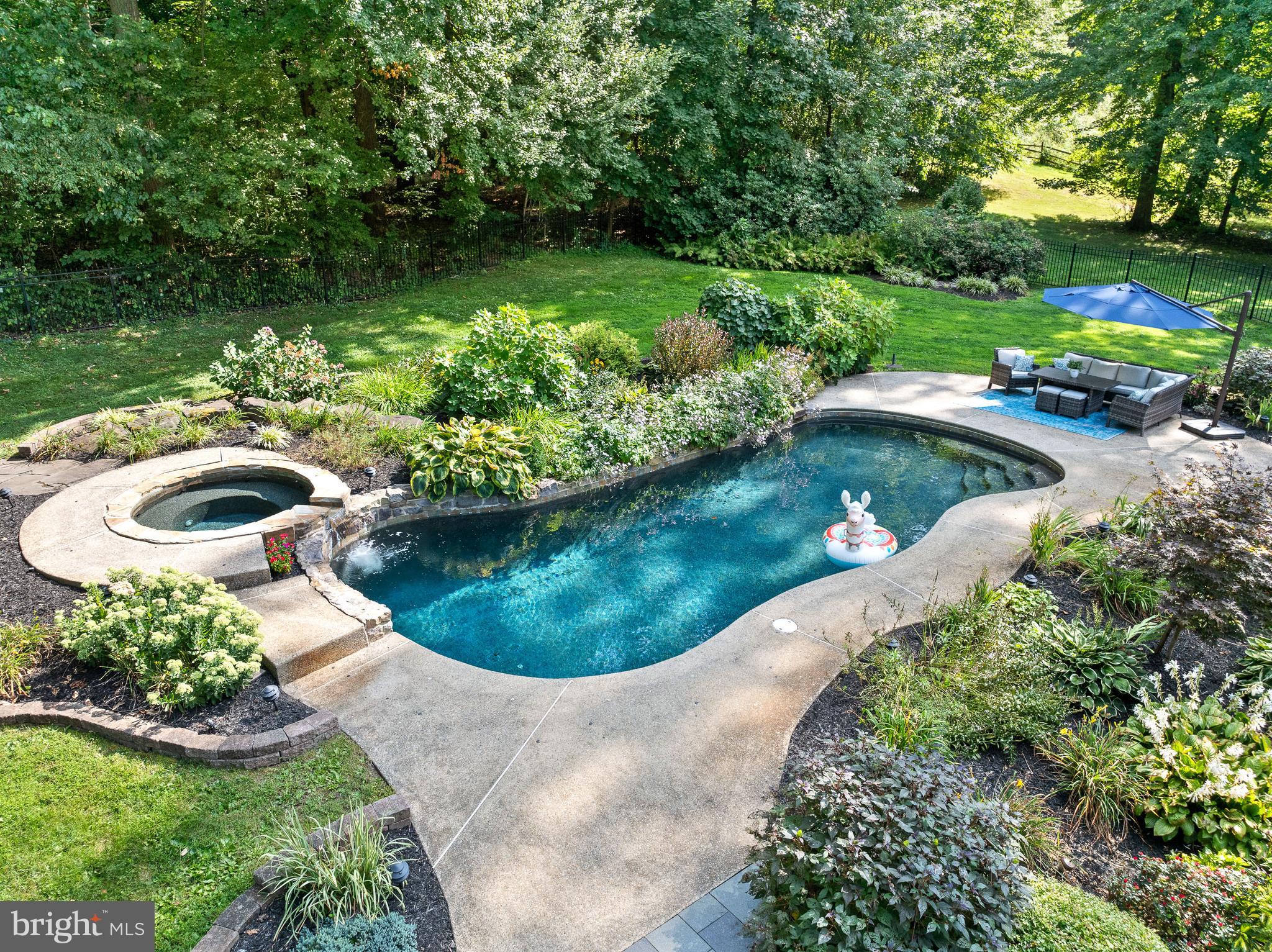 46 Wyndemere Lake Dr