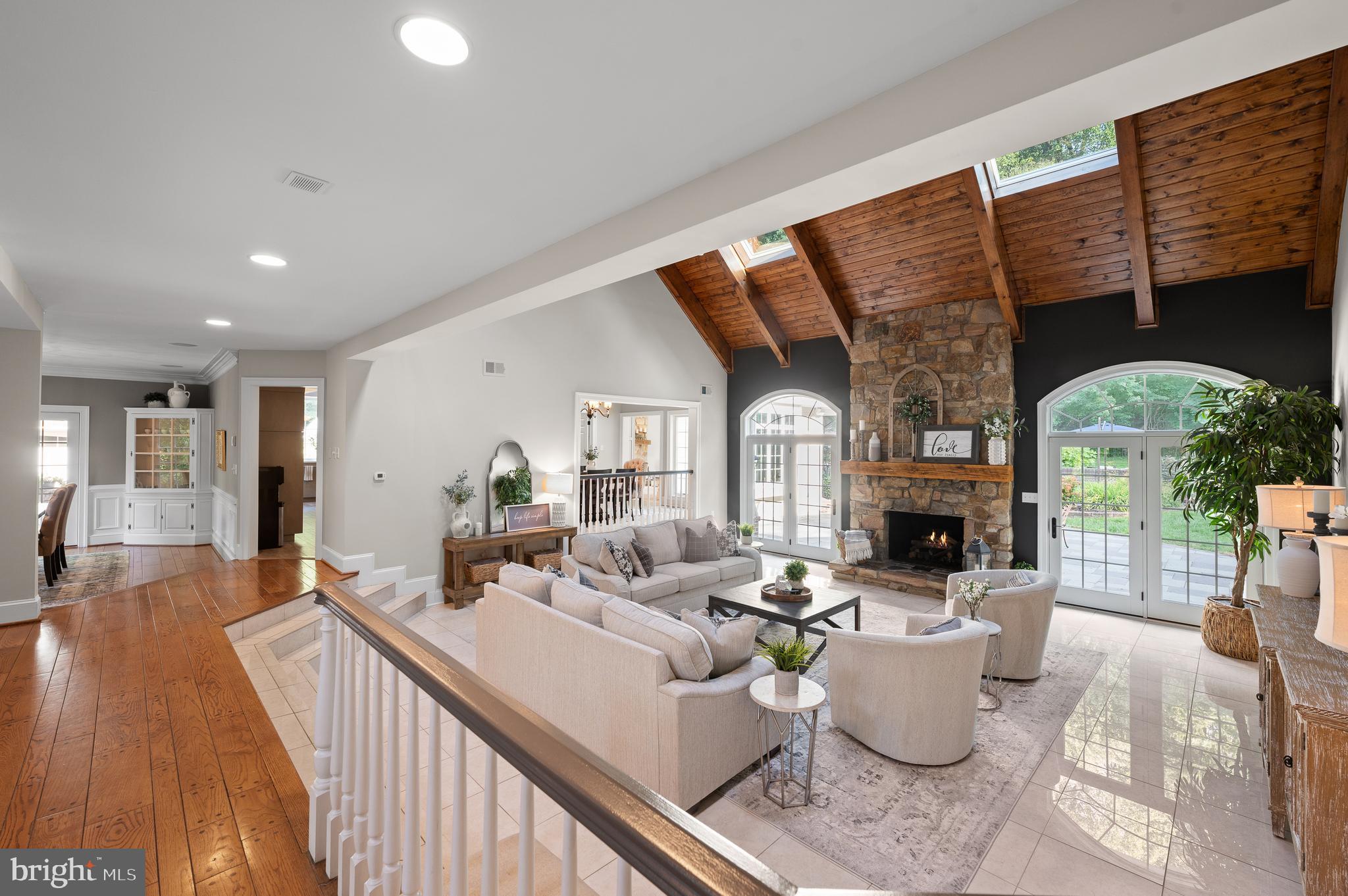 46 Wyndemere Lake Dr