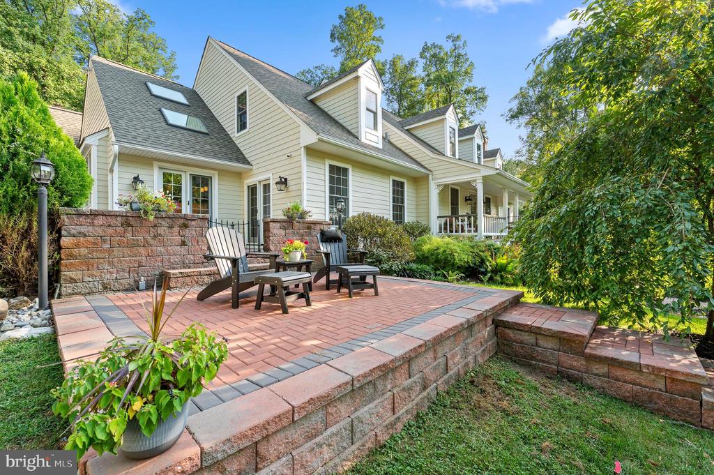 46 Wyndemere Lake Dr
