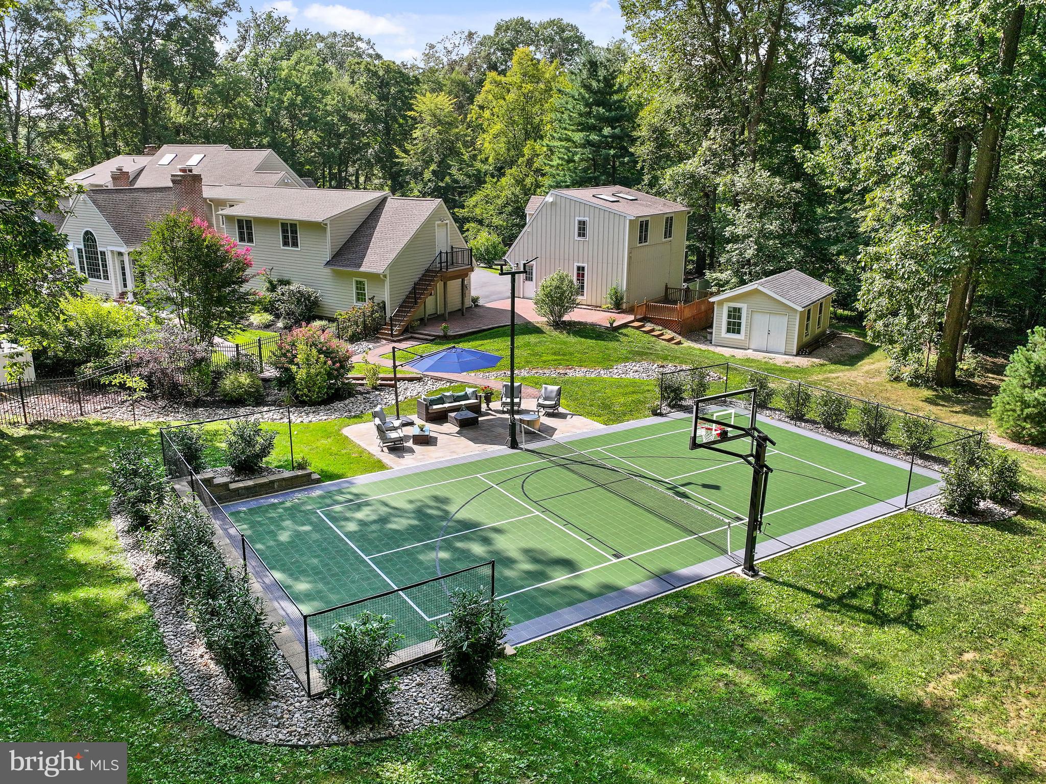 46 Wyndemere Lake Dr