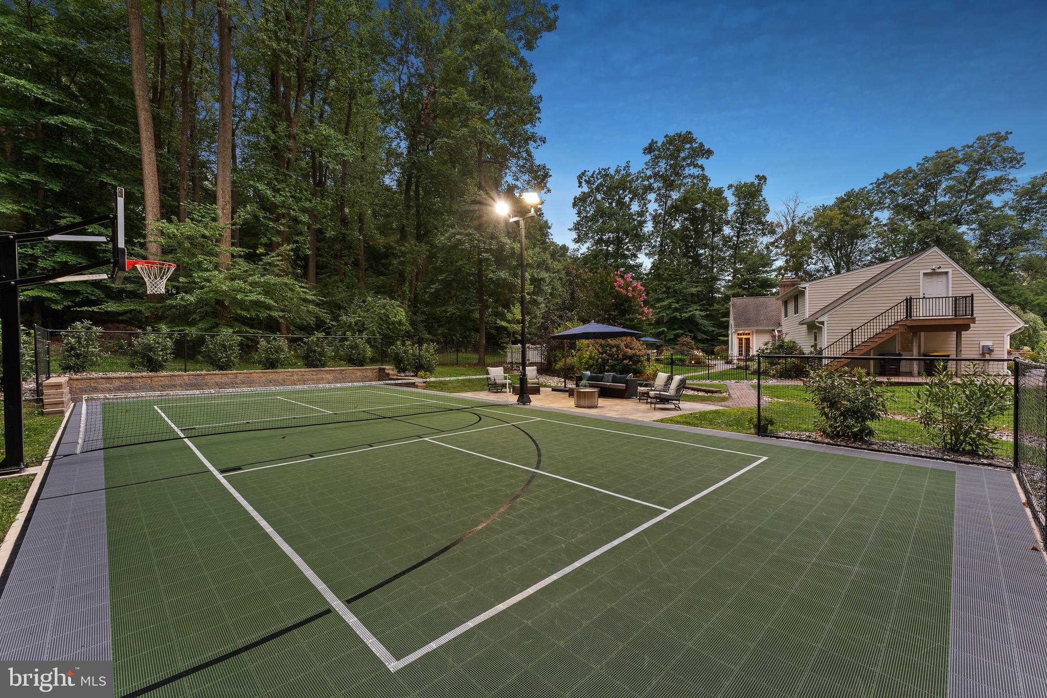 46 Wyndemere Lake Dr