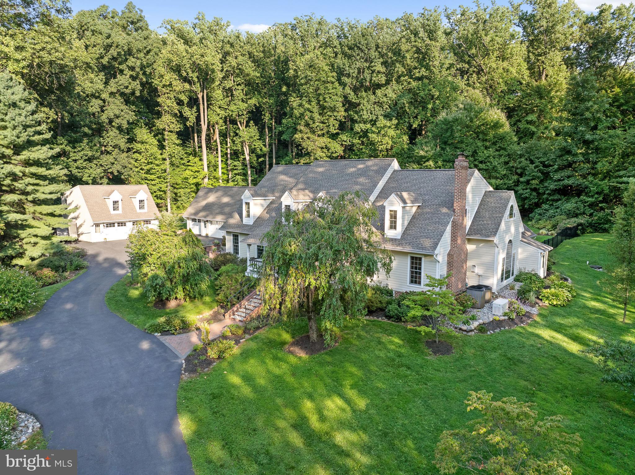 46 Wyndemere Lake Dr