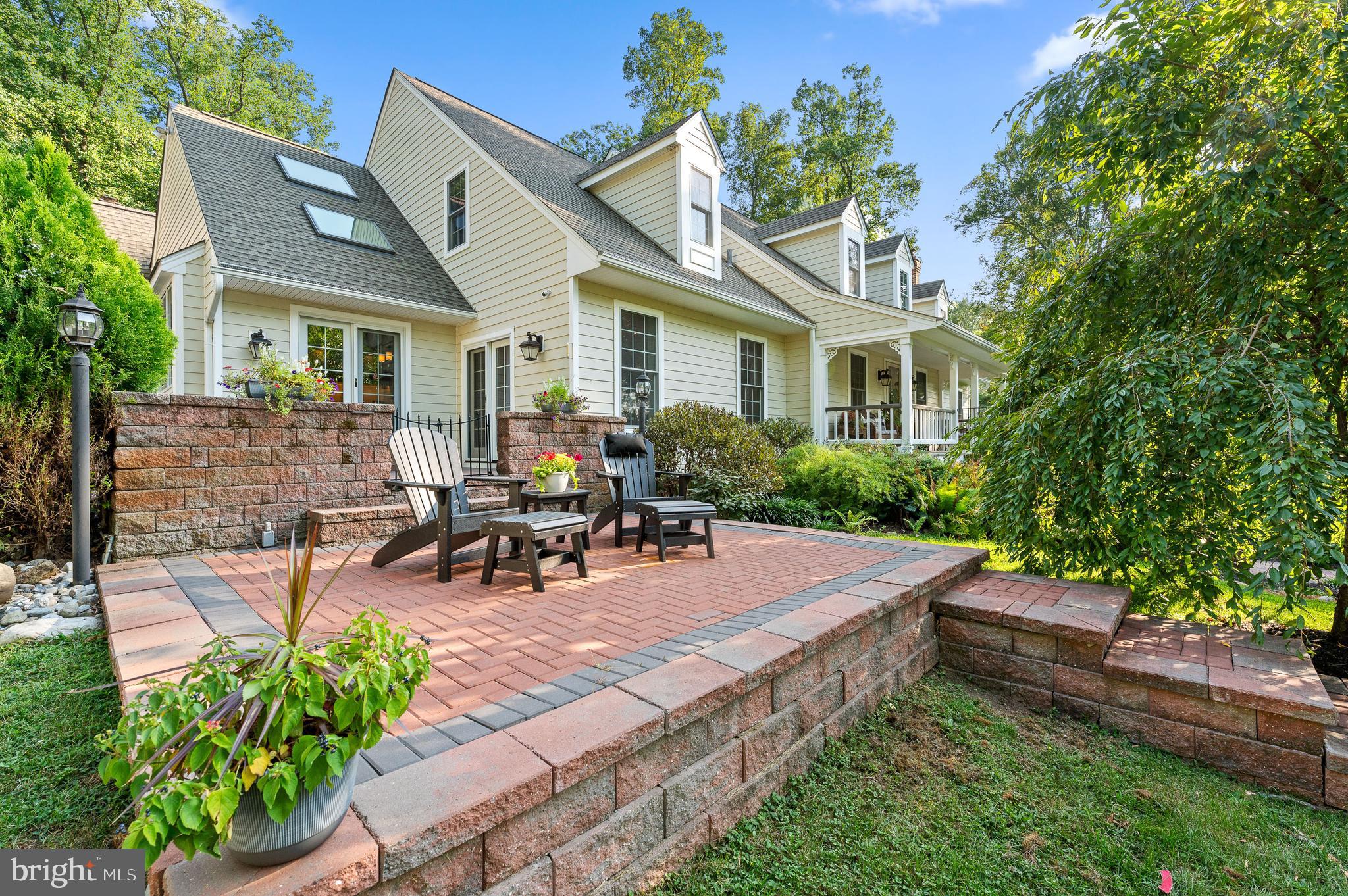 46 Wyndemere Lake Dr