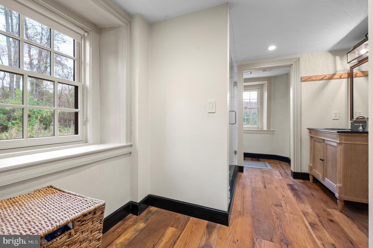 150 & 154 Springdell Rd