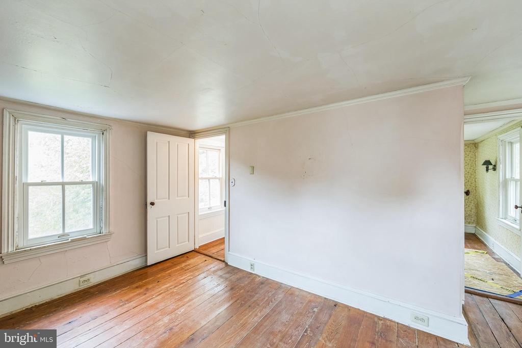 1738 Art School Rd