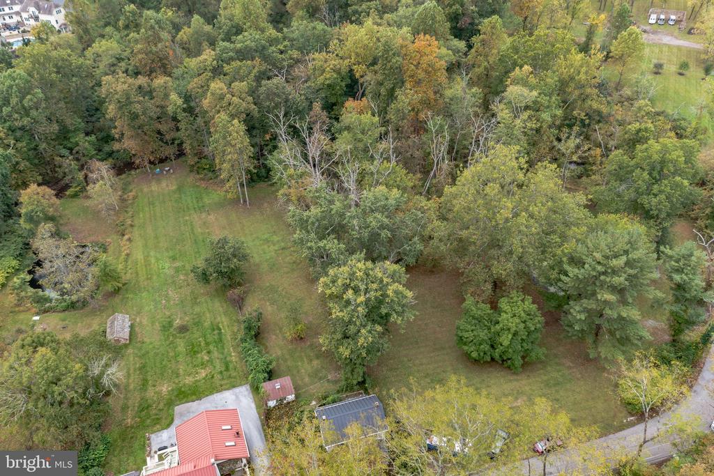 1738 Art School Rd
