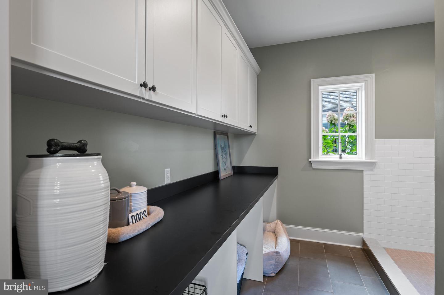 1484 W Strasburg Rd